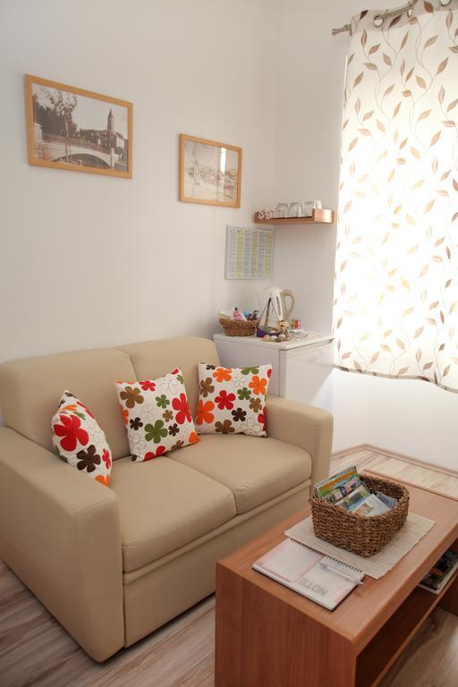 Room Mira Τρογκίρ Εξωτερικό φωτογραφία