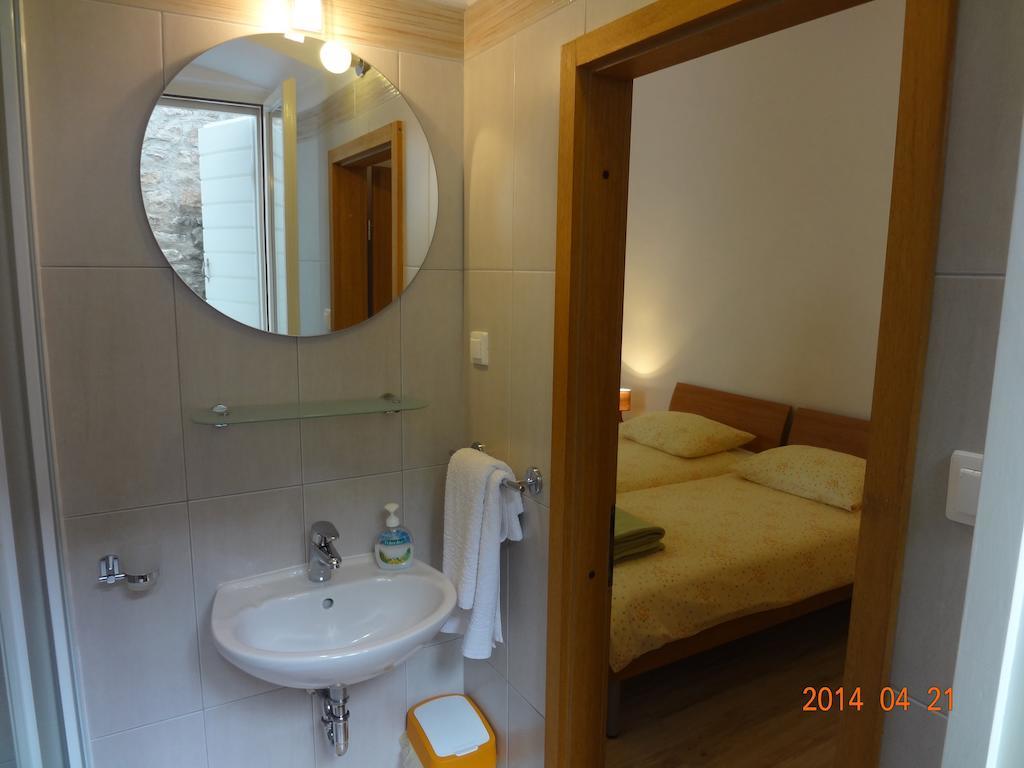 Room Mira Τρογκίρ Εξωτερικό φωτογραφία
