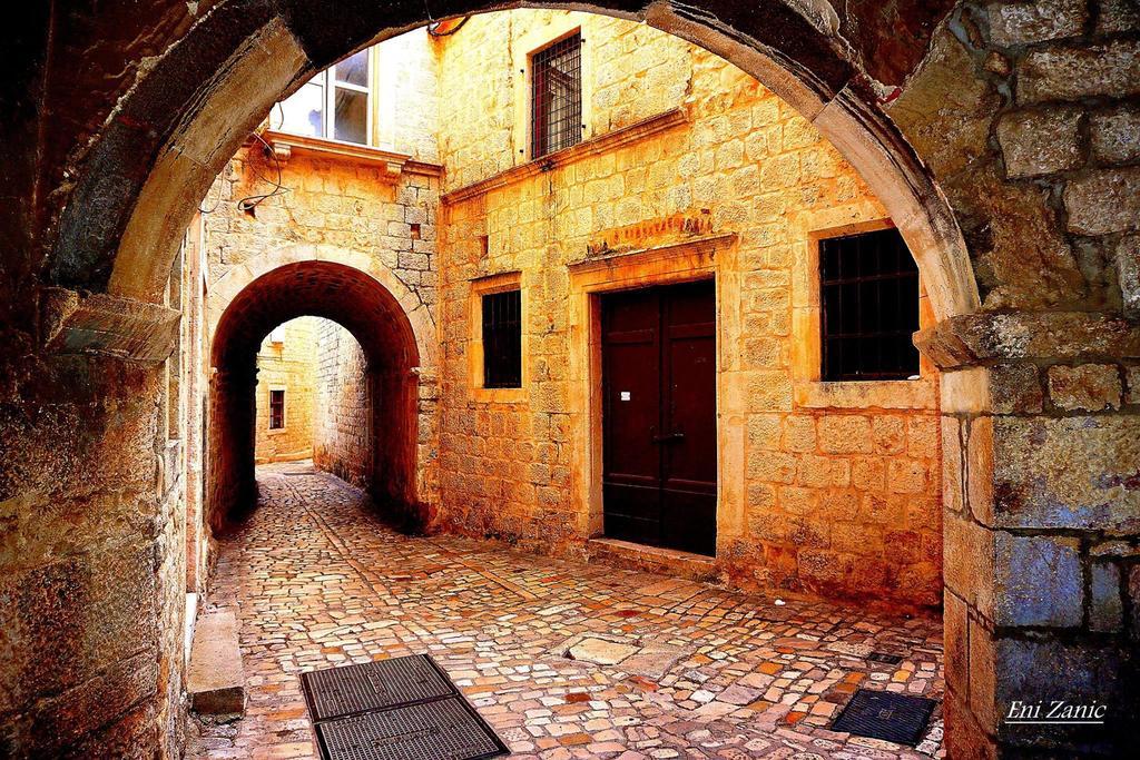 Room Mira Τρογκίρ Εξωτερικό φωτογραφία